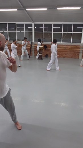 Another Thursday, another training day! 🤸🏽‍♀️ Improving the Armada – one of the most iconic moves in Capoeira. Learning the principles behind each movement, making it easier to master it properly. We love training days! Come train with us! 📅 Date: Mondays and Thursdays ⏰ Time: 7:30PM – 9 PM 📍 Location: Wellesley Studios 113/115 Wellesley Street West, Auckland Central We can't wait to see you all there! Axé! | Capoeira Abadá Auckland