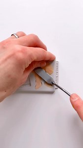 Add a dash of cuteness to your cakes with this charming Baby Clothes Washing Line mould — perfect for baby showers and celebrating a brand-new bundle of joy! | Katy Sue Cake Decorating | Facebook