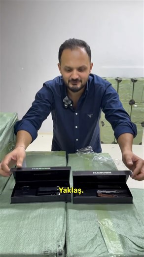 Kusursuz Tasarımı Ve Özellikleri İle Kategorisinde En Beğenilen O Model Harvox HX-4 Pro Sizlerle...🔥 👨‍🏭KLASİK SEVERLERE ÖZEL ÜRETİLDİ! ⌚️ 1.55 inç HD Ekran 📱 360*360 Pixel Ekran Çözünürlüğü 3️⃣ Silikon Deri Metal Kordon Hediye ↕️ 46 mm Kasa Çapı 🔋 250 Mah Batarya 🛜 Bluetooth 5.3 ile Hızlı ve Sorunsuz Bağlantı ⚡ 90 Hz Ekran Yenileme Hızı ve Gelişmiş İşlemci 📦 Hızlı Kargo ve Teslimat 🏆 Yüksek Memnuniyet Oranı ♻️ 1 Yıl Garantiye Ek Kapsamlı Servis Garantisi 🛒Whatsapp ve Dm Hattından Sipar