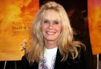 Kim Carnes - She Dances With Meat lyrics