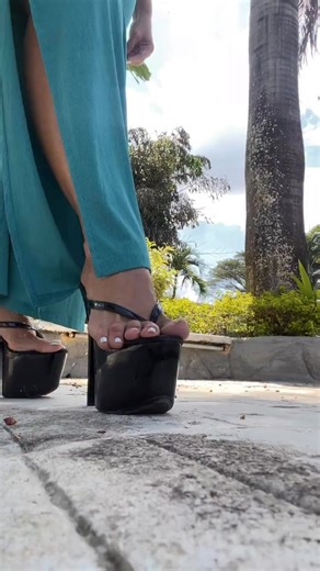 Black high heels ❤️ #solesfeet #fashion #missheels #skyhighheels #sexy #FootFetish #longnails #sexytoes #highheels #celebheels | High Heels & Toes