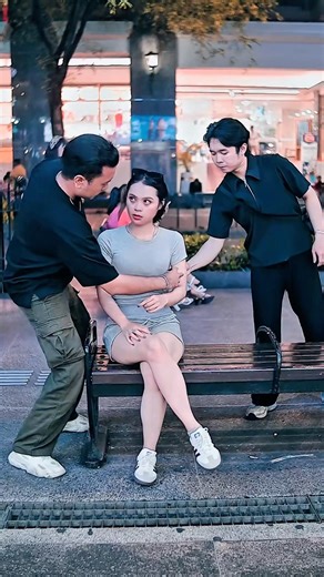 Beautiful woman drink swap prank😂🤣 #shorts #trending #viral