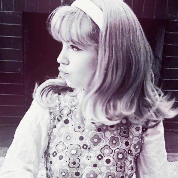 Ignore how bad this is I haven’t done transition edits in time 🫩💔 [owner1 (🎸👑) #pattieboyd #thebeatles #edit #fyp #pattie Inspo by the talented:@🫶