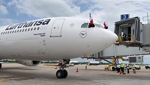 78K views · 224 shares | Welcome to #flyAustin. Lufthansa started nonstop service today between Austin, #Texas and Frankfurt, #Germany. | Austin-Bergstrom International Airport | Facebook