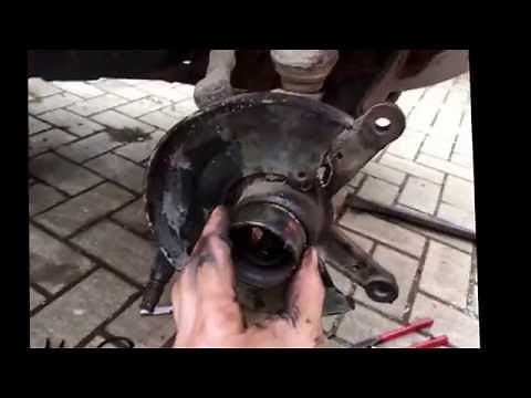 How to change the wheel bearings on Honda trx quad - 4x4 - this one is TRX 500 FM but all are same