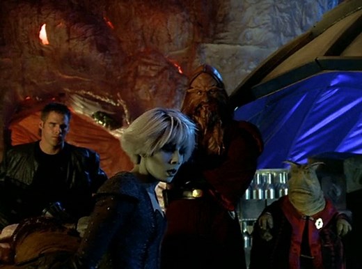 Farscape-s02e07.home.on.the.remains