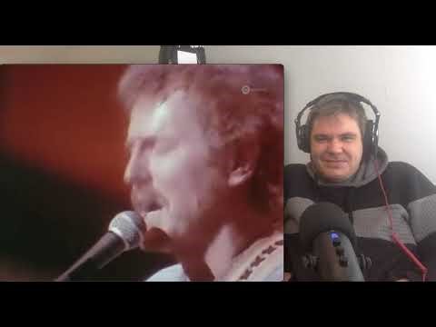 Gordon Lightfoot - Sundown - Live Performance