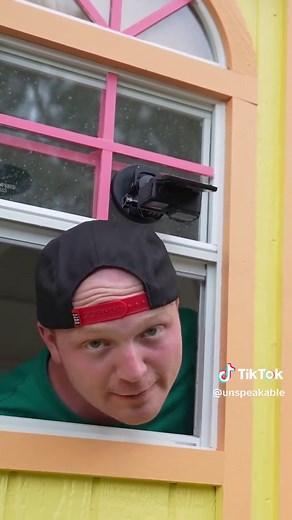 Look Ma, I'm flying! 😱 🎈 #unspeakable #laugh #funny #youtube #foryou #challenge #balloons #flyinghouse