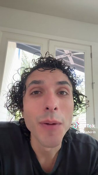 Quick minute education on #boils #mrsa #derm #dermatologist #dermatology #doctorsoftiktok #tiktokdoc @♠️🪶 𝙷𝙰𝚄𝚃𝚂𝙺𝚈 🪶♠️ #greenscreenvideo