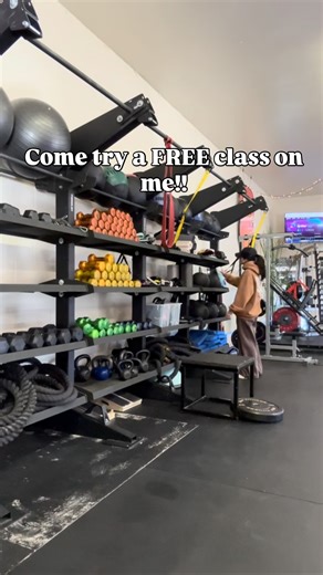 Peaches and Gains Colorado on Instagram: "Coach- 🍑🔥 #peachesandgainsco #freeclass #weightloss #bodybuilding #womensgym #ladiesonlygym #parker #workout #gains #fitness #goals #progress #motivation #gymmotivation #local #lifting #change #bestself #growth #strong #strength #clean #privategym #gymrats #gymgirls #workouts #nutrition"