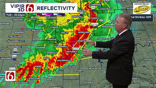 Our Oklahoma Weather Experts are live with severe weather in the Tulsa metro (4/14/2026). | KOTV - News On 6