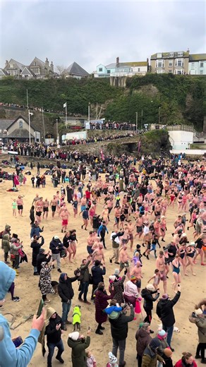 New Years Day Dip 📍Newquay - a refreshing start to 2026 😃 #cornwall #cornwallcoast #seaswim #newquay