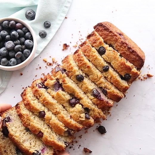 332K views · 934 reactions | This Keto Blueberry French Toast Casserole is so delicious! I rarely ever say anything is as good as the real thing, but this recipe hit the nail on the head. You’ll find the full recipe here: https://kaseytrenum.com/keto-blueberry-french-toast-casserole/ | Easy Keto/Low Carb Recipes | Facebook