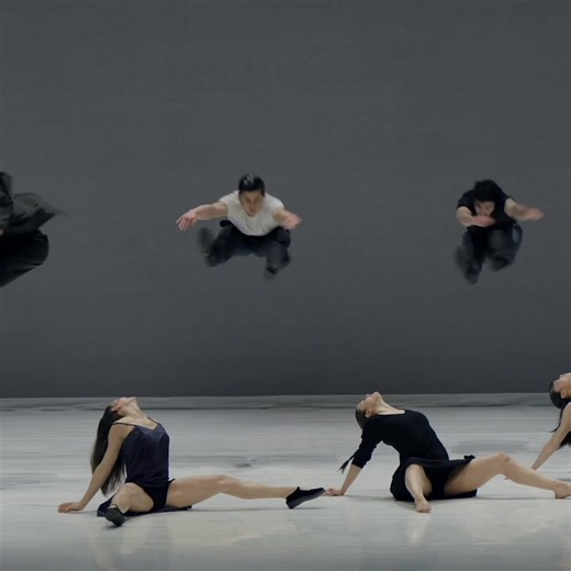 Witness the precision and beauty of Ballet BC in their Ann Arbor debut performances, Oct 17-18 in the Power Center. → ums.org/balletbc Two unique programs offer works by some of today’s leading contemporary choreographers, including ‘Obsidian’ by Bobbi Jene Smith and Or Schraiber. | UMS