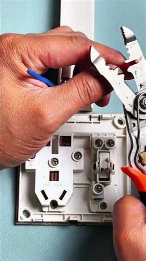 Red wire tightened live socket connection steady