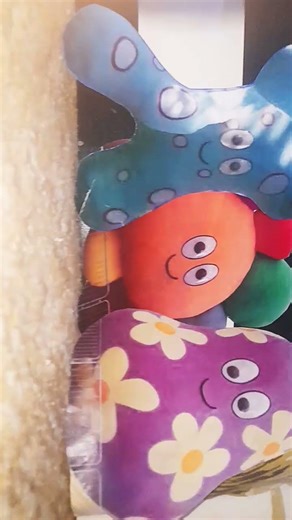 the haahoos are now playing the jumping game