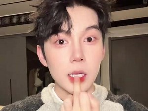 puco慕斯唇泥 天呐！怎么有这么好看和便宜的口红！无限回购！百搭色就选它！ #口红 #puco唇泥 #平价彩妆 #口红试色