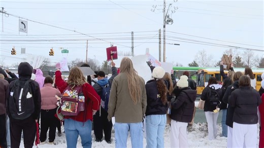 Understanding what First Amendment rights students have when protesting ICE
