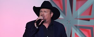Garth Brooks Surprises Fans at George Strait's Texas Flood Benefit Concert With Special Performance