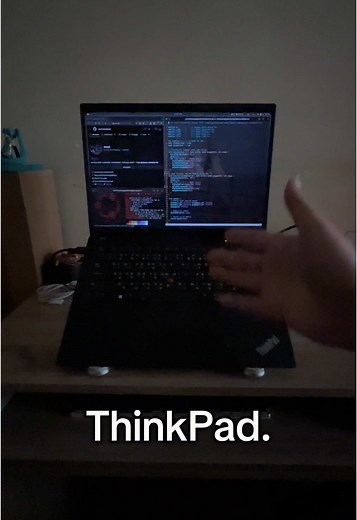 ThinkPad T14s Gen 4 Review: Best Choice for Linux Users