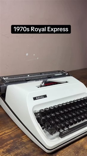 How to use all functions on a 1970s Royal Express vintage portable typewriter. All functions work great  now available on Etsy or eBay search Brooksaw Antiques #typewriter #vintagetypewriter #antiquetypewriter #royaltypewriter #royalexpress #vintage #antique | Brooksaw Antiques | Facebook