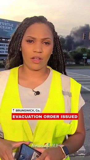 BREAKING: The Glynn County Board of Commissioners issued an evacuation order around 5:30 p.m. for residents who live at least a 1/2 mile from the plant. Click the link in our bio to read more. 🔗 in bio for more. #breaking #fyp #georgia #fire