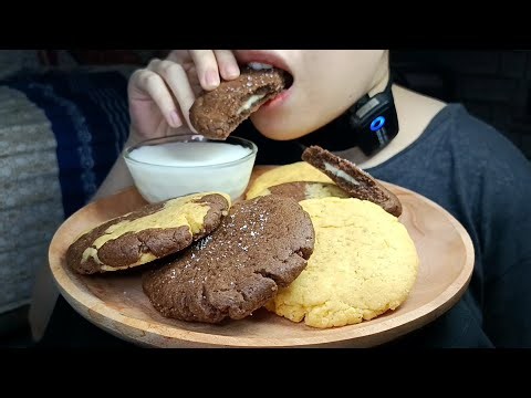 asmr mukbang milk & cookies | yum 🇮🇩