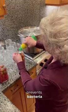 Canning Tomatoes the Safe & Easy Way