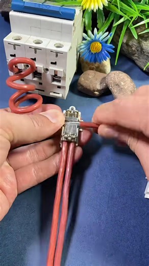 T-type quick connection method for wires | Electric Tools Tips | Facebook