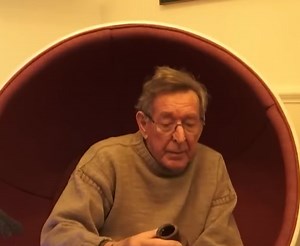 What Is A Blacking Pot? 19th Century Find By The Thames