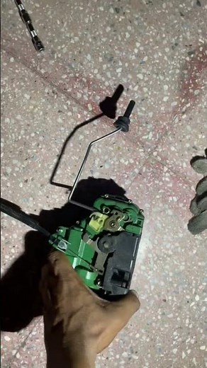 Open VW #Passat B5.5 stuck deadlock door mechanism