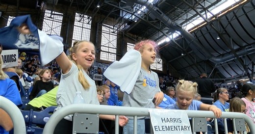 Thousands of children take field trip to Butler women's basketball game