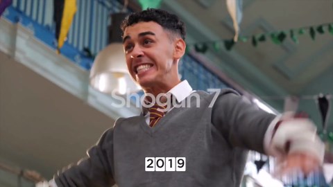 Atomos Shinobi 7-Inch 4K Photo and Video Portable Monitor | 1920 x 1200 Touchscreen Display Video Monitors with HDMI 2.0 in/Out | SmallRig Swivel & Tilt Cold Shoe Mount, Battery & Charger Bundle Set