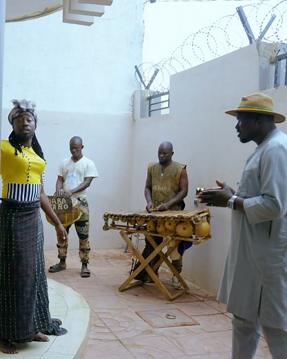 Koro est devenu chef d’orchestre ou quoi ? 🤣 | Kante