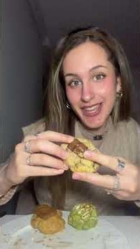 Part three: Eating all the cookies and cheesecakes from GOLOSSA CAKERY #mukbang #cheesecake