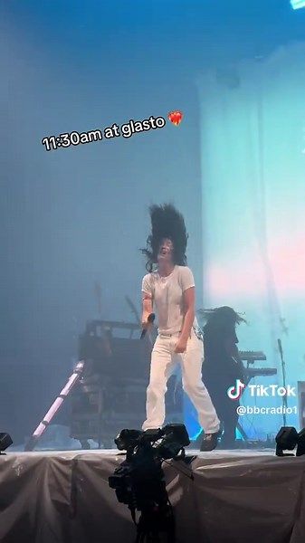 @Lorde is so iconic 🥰 #glastonbury #lorde #festival | lorde