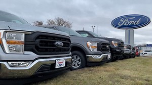 Lawmakers, car dealers wait on RMV to implement temporary license plate law