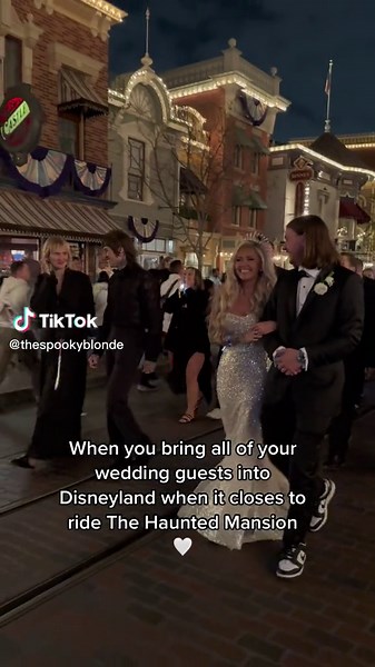 Disneyland Haunted Mansion Wedding Experience