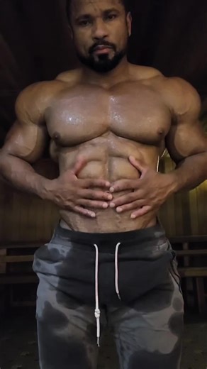 165K views · 8.3K reactions | Morning routine: 45 to 60 mins cardio/ 100 ton 150 crunches and 10 vacuum holds as seen in this video.... #totalalpha #shredded #aesthetics #bodybuilding #damienpatrick | Damien Patrick | Facebook