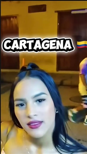 Talking to the most beautiful women in Cartagena, Colombia. #Viajando4k | Viajando 4k