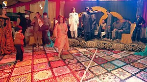 2.4M views · 159K reactions | Dancing Queen Mis Chahat Baloch DIL DE SHEESHE VICH SAJNA New Dance Performance 2021 | Mis Chahat Official | Facebook