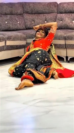 लोड नाय घेयचा मला राया 😄#reels #instagram #marathi #lavni #dance #viralreels #newreel #instareels