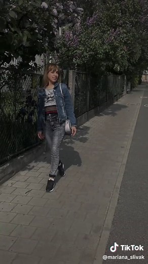 Filmy użytkownika Mariana Slyvak (@mariana_slivak) z muzyką From Ukraine - IKSIY & SESTRA