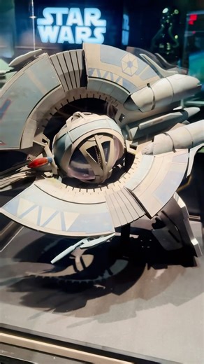 Droid Tri-Fighter🔥#StarWars #Disney #DisneyWorld #Viaje #Aventura