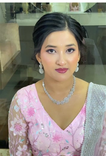 Effortless Makeup That Melts Seamlessly Into Skin