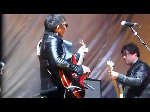 Lightning Seeds - "Three Lions" (Football's Coming Home) at The O2 Arena, London 10 Dec 2016