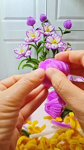 70K views · 1.7K reactions | Kawat bulu mercy juga ready gaaes.... Polos 18.000/100 btg, 10.000/50 btg dan 5.000/25 btg Glitter 16.000/50 btgdan 10.000/25 btg Pjg-/+ 30 cm Bisa dipesan disini https://shopee.co.id/prilyaolshop Atau pesan via wa.me/6282135971721 Atau 081211212566 #inspirasi #pipecleanerflowerstutorial #tutorial #handmade #diy #diycraft #kerajinantangan #jualkawatbulumercy #pipecleaners #chenille #fuzzywire | Lilik Rusmiati | Facebook