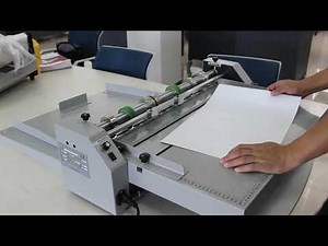 Electric creasing machine