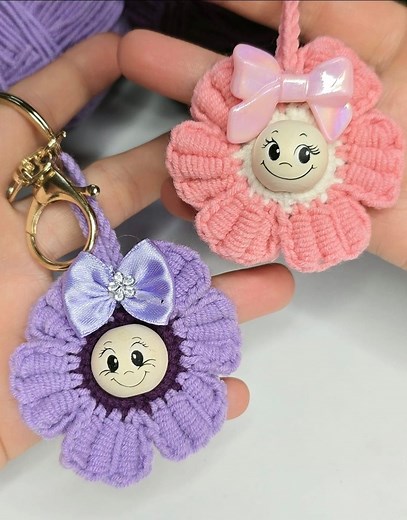71K views · 1K reactions | WOW  so easy and cute crochet Keychain with this face 殺You'll love it too much  #Angel_crochet_the_best #crochet #explore #tutorial #knitting | Angel crochet | Facebook