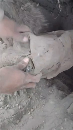 Geoalienz on Instagram: "This sculpture could represent a “Cosmic Archivist”—a guardian of ancestral and extraterrestrial knowledge. The humanoid figures carved on the side are the celestial engineers or time scribes, whose memories are stored within the crystal skull. The spirals etched across its dome serve as celestial codes, tracking the paths of planets, consciousness, and divine will.#AncientAlienArt #CrystalSkull #MesoamericanMystery #AlienArtifact #CosmicWisdom #AncestralKnowledge #Olmec